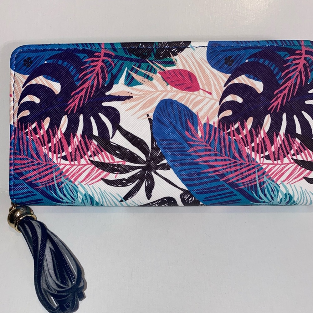 Palm Leaves Printed Zipper Wallet
